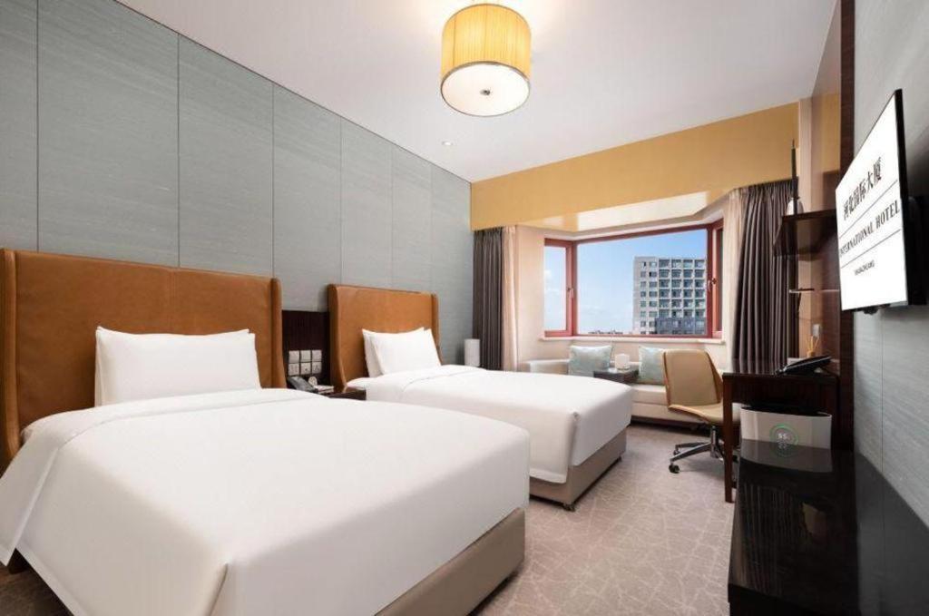 Shijiazhuang International Building Hotel Exterior photo